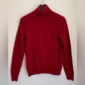 UNIQLO CHERRY RED CASHMERE SWEATER